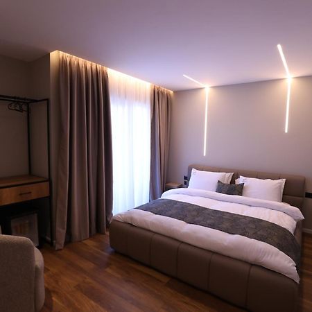 Dallga Suites Tushemisht Bagian luar foto
