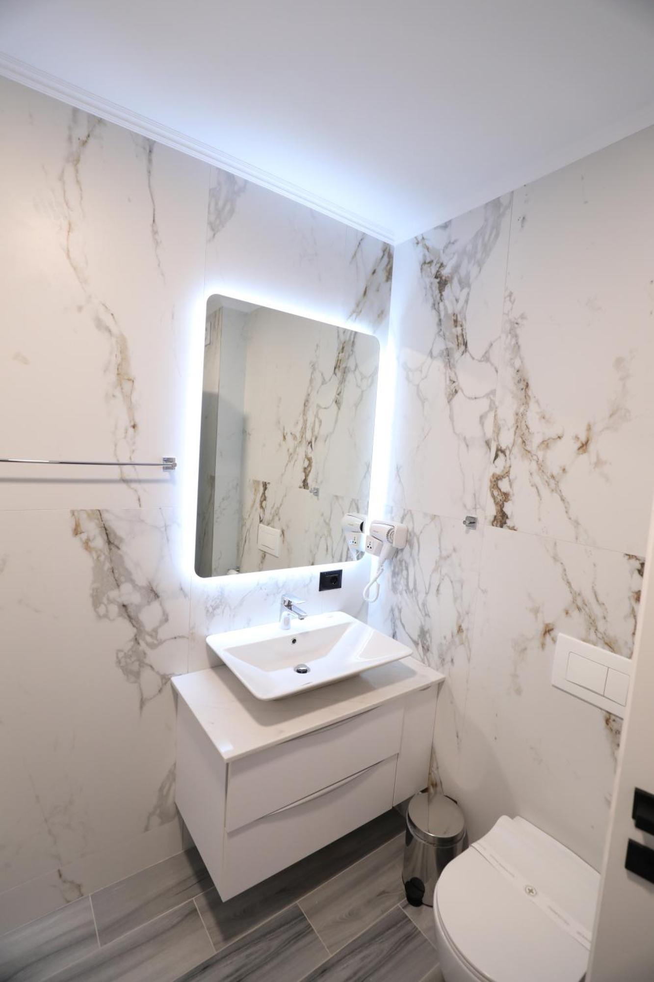 Dallga Suites Tushemisht Bagian luar foto