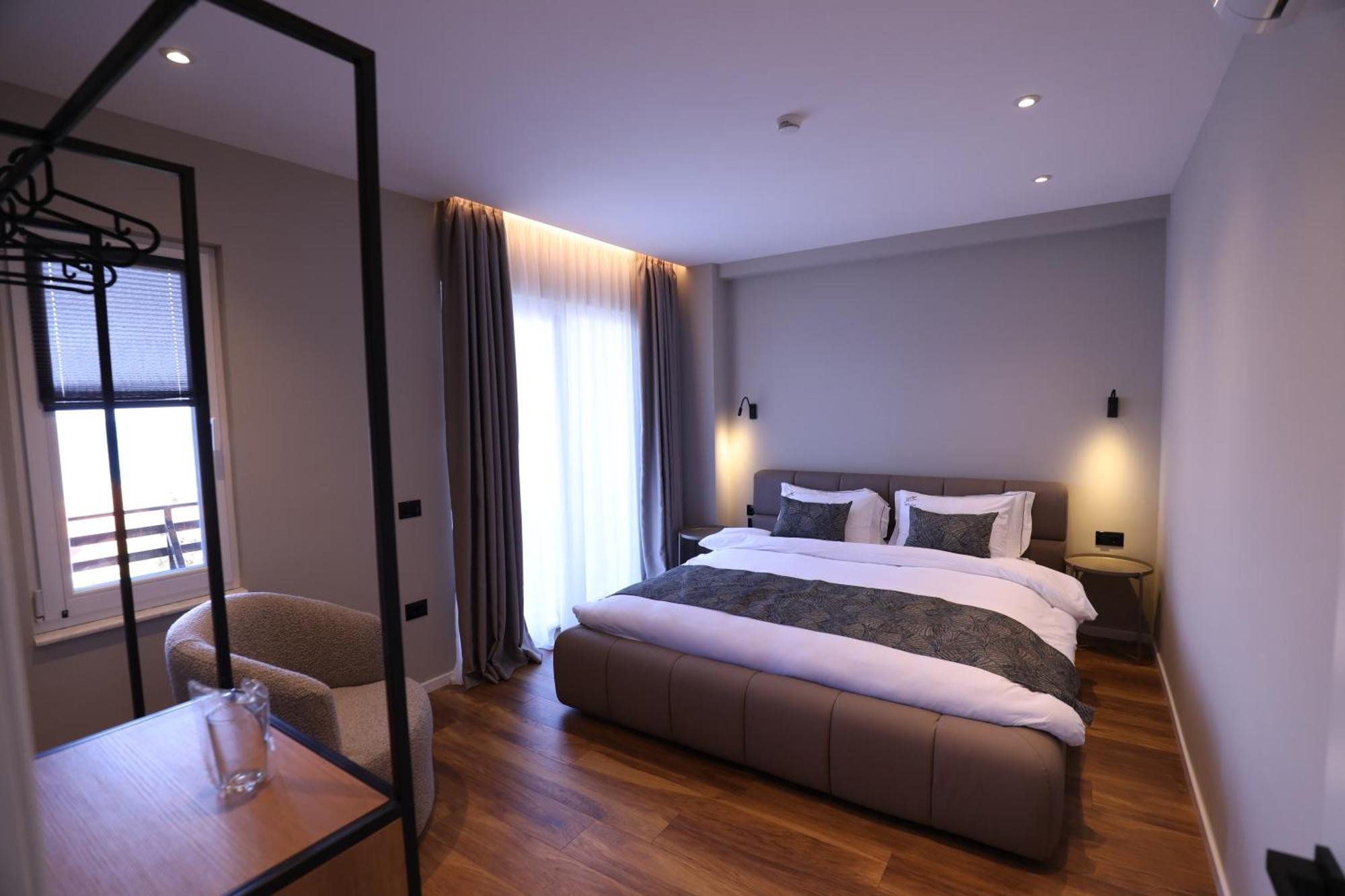 Dallga Suites Tushemisht Bagian luar foto