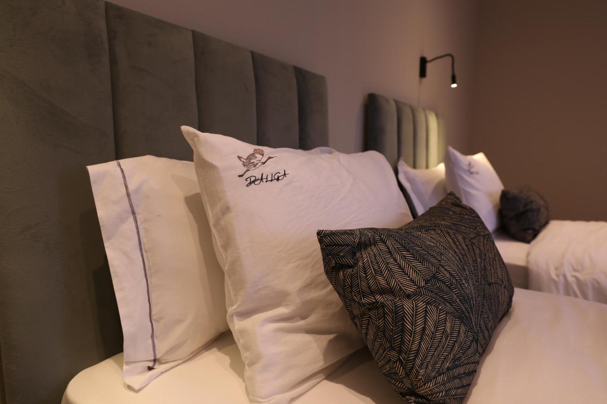 Dallga Suites Tushemisht Bagian luar foto
