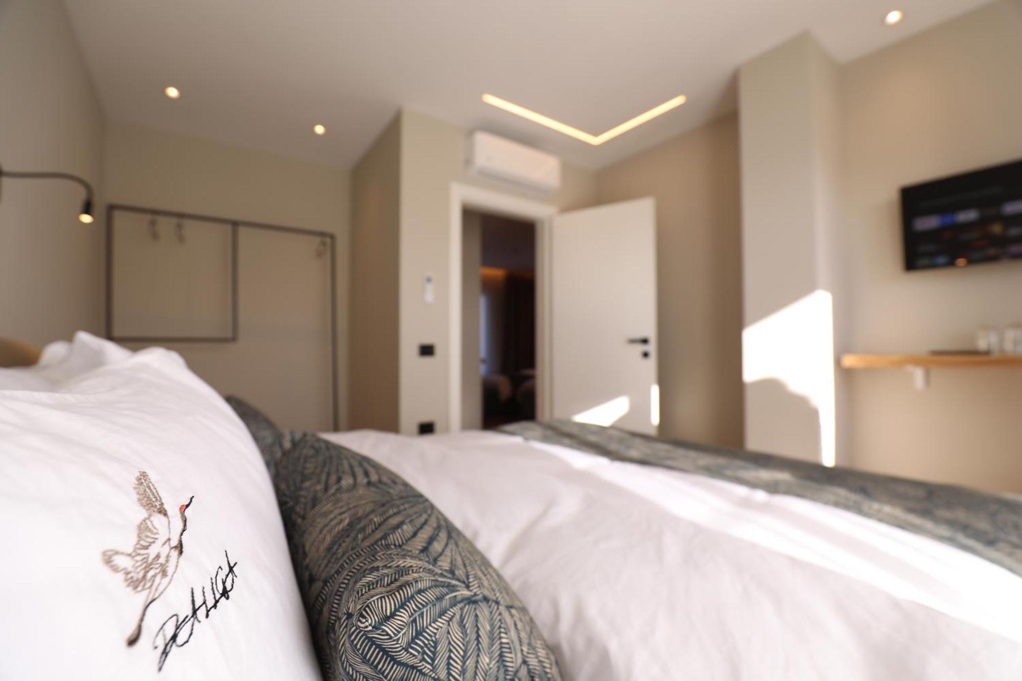 Dallga Suites Tushemisht Bagian luar foto