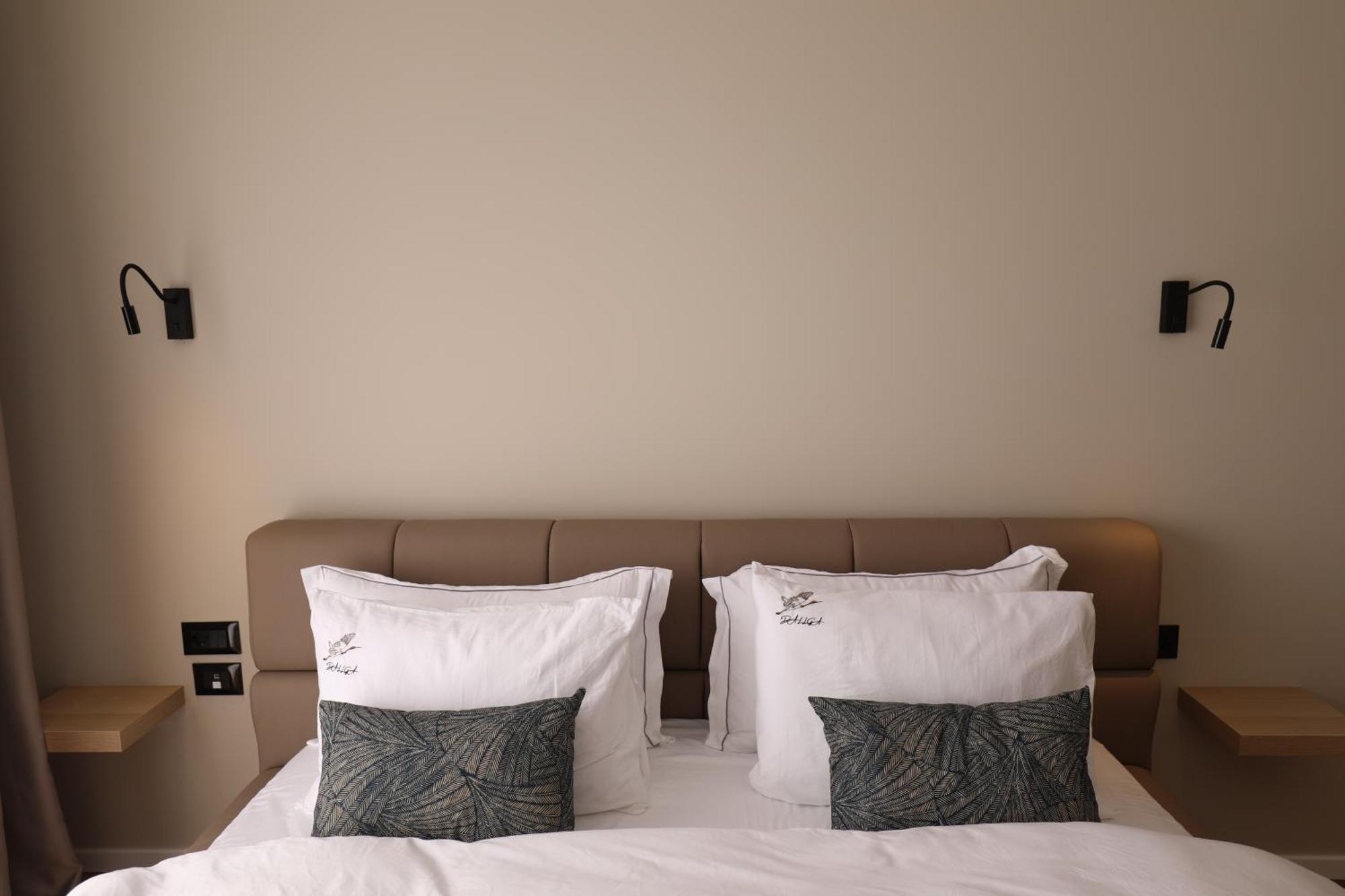 Dallga Suites Tushemisht Bagian luar foto